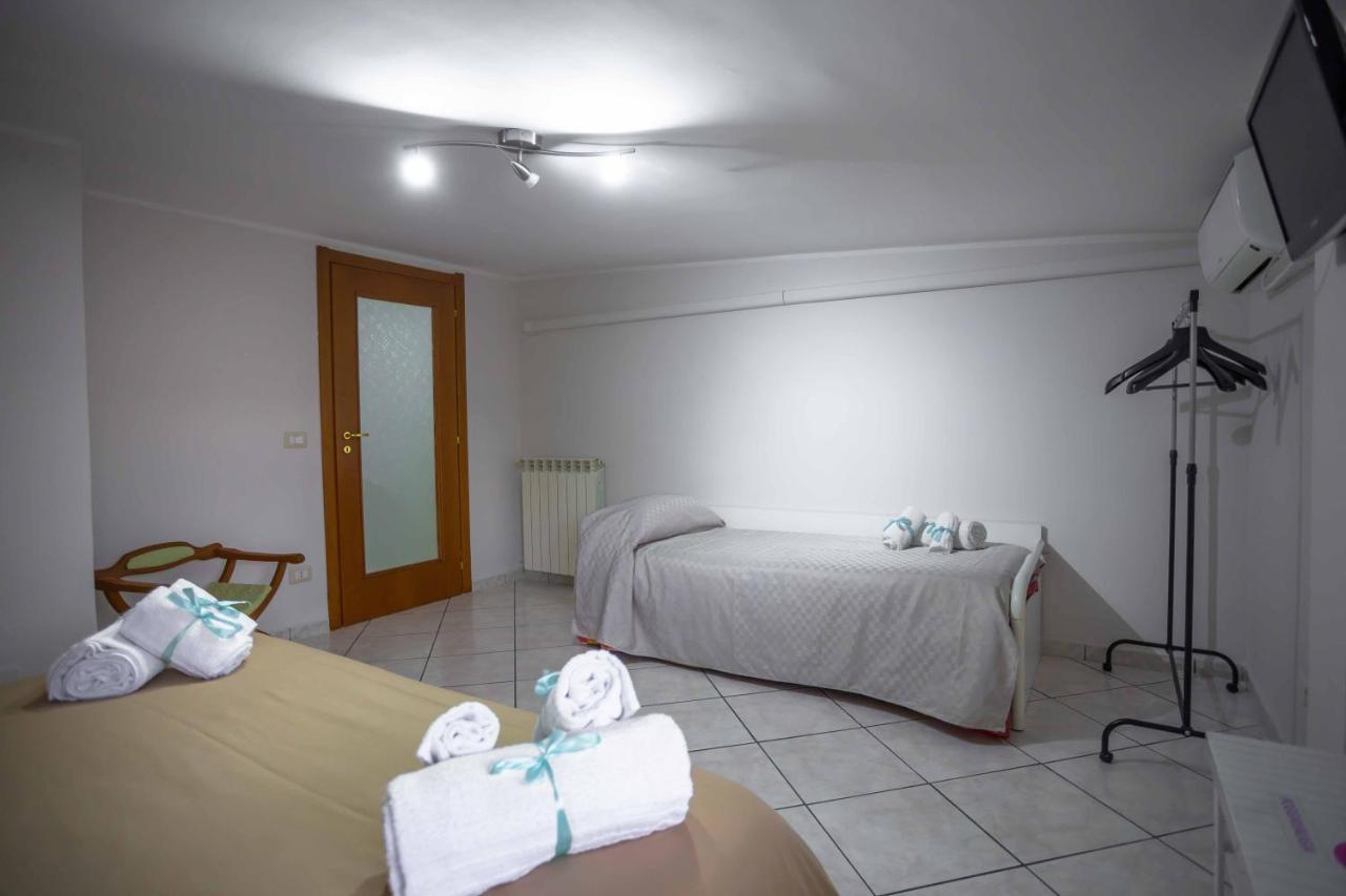 Apartamento House Da Mary Caserta Exterior foto