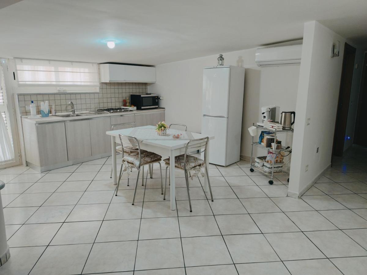 Apartamento House Da Mary Caserta Exterior foto